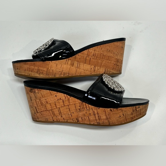 COACH Black‎ patent leather platform slides size 6. - Picture 6 of 7